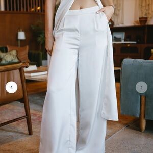 Vestique Cream Wide-Leg Women's Pants